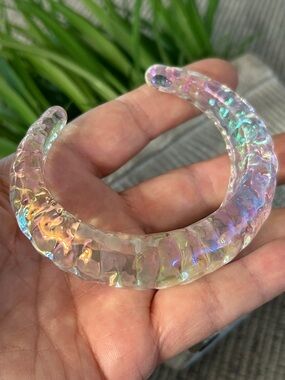Iridescent Textured acrylic Cuff Bracelet NEW one size faceted for rainbow vibes
